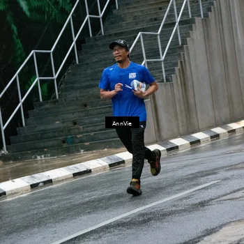Runner Photo 8003243