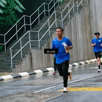 Runner Photo 8003255