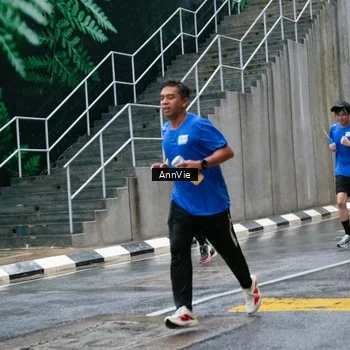 Runner Photo 8003259