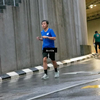 Runner Photo 8003267