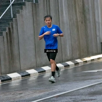 Runner Photo 8003268