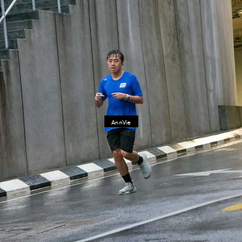 Runner Photo 8003269