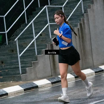 Runner Photo 8003298