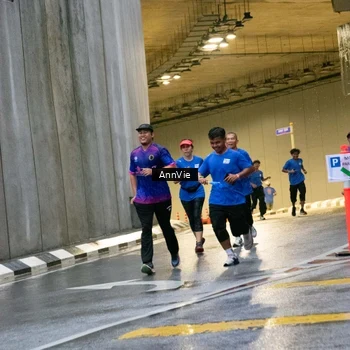 Runner Photo 8003316