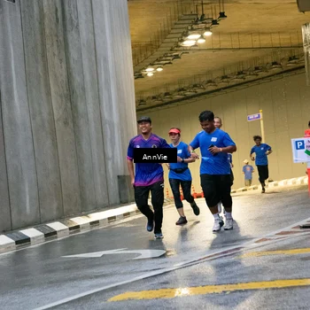 Runner Photo 8003318