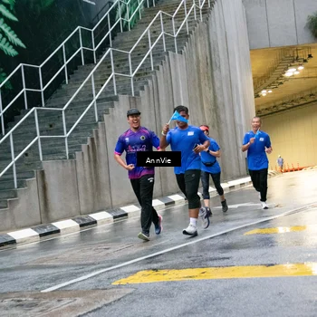 Runner Photo 8003322