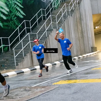 Runner Photo 8003326