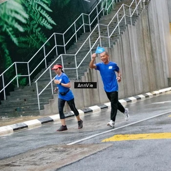 Runner Photo 8003328