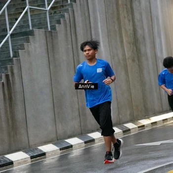 Runner Photo 8003331