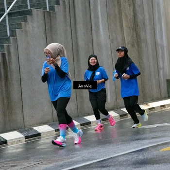 Runner Photo 8003340