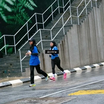 Runner Photo 8003343