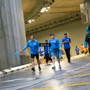 Runner Photo 8003382