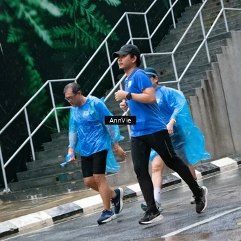 Runner Photo 8003390
