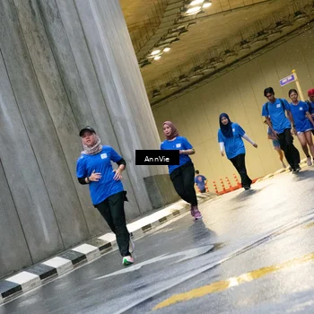 Runner Photo 8003395