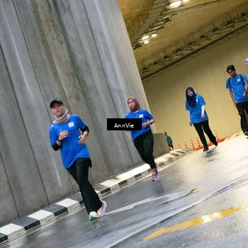 Runner Photo 8003399