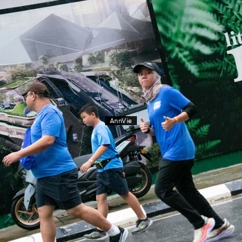 Runner Photo 8003400