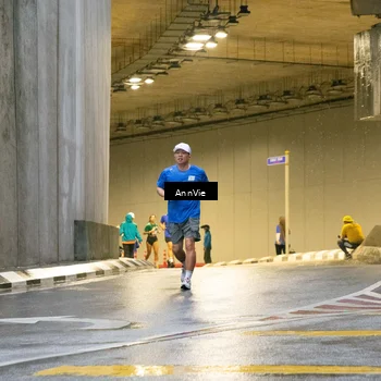 Runner Photo 8003414