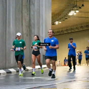 Runner Photo 8003416