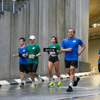 Runner Photo 8003418