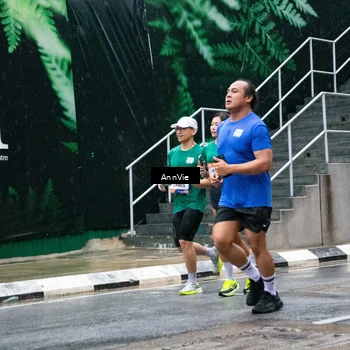 Runner Photo 8003421
