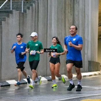 Runner Photo 8003424