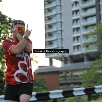 Runner Photo 8003536