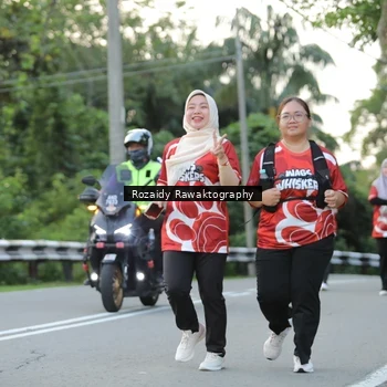Runner Photo 8003540