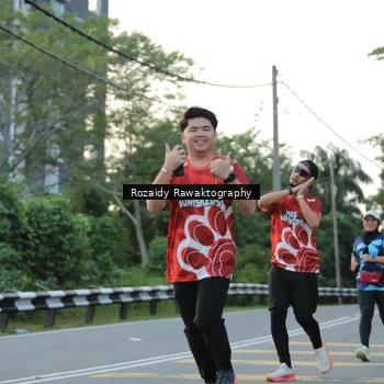 Runner Photo 8003549