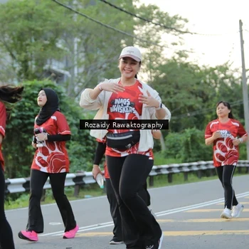 Runner Photo 8003568