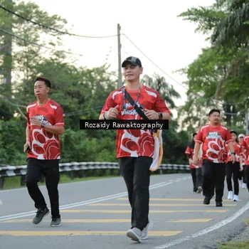 Runner Photo 8003588