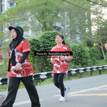 Runner Photo 8003601