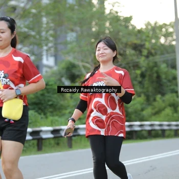 Runner Photo 8003642