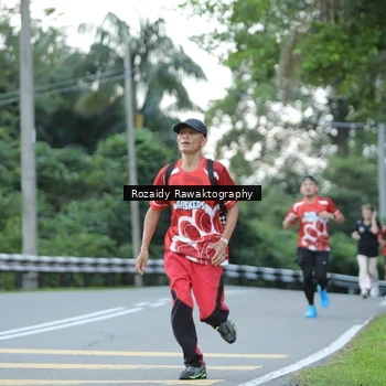 Runner Photo 8003643