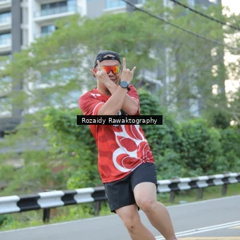 Runner Photo 8003656