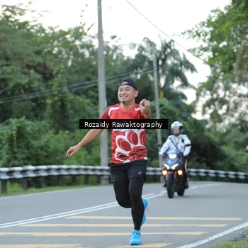 Runner Photo 8003658