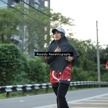 Runner Photo 8003671