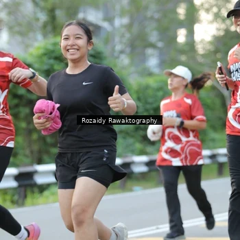 Runner Photo 8003673