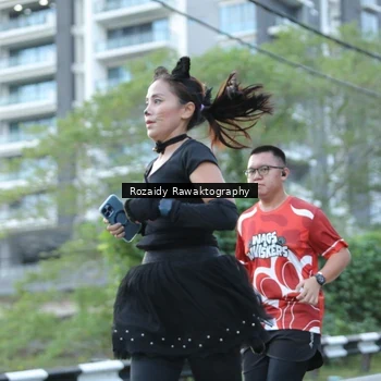 Runner Photo 8003679