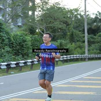 Runner Photo 8003688