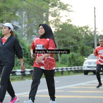 Runner Photo 8003689
