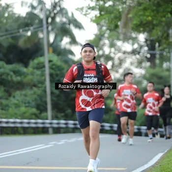 Runner Photo 8003702
