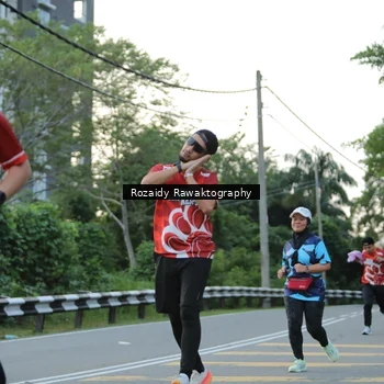 Runner Photo 8003705