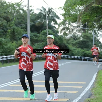 Runner Photo 8003706