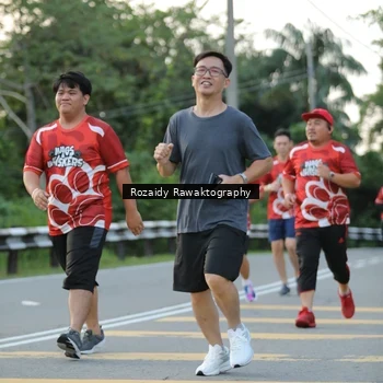 Runner Photo 8003710