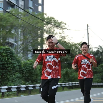 Runner Photo 8003711