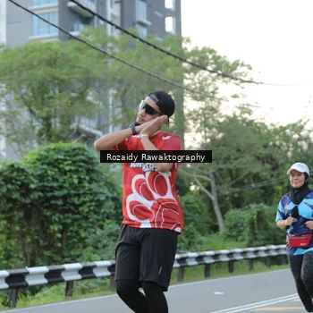 Runner Photo 8003720