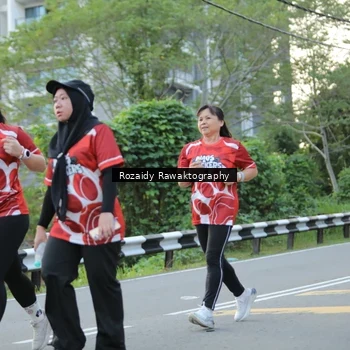 Runner Photo 8003721