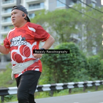 Runner Photo 8003734