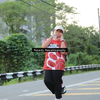 Runner Photo 8003740