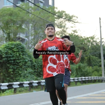 Runner Photo 8003753